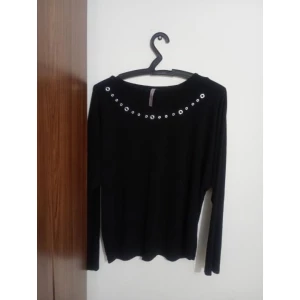 Linda blusa donata tamanho GG estilos